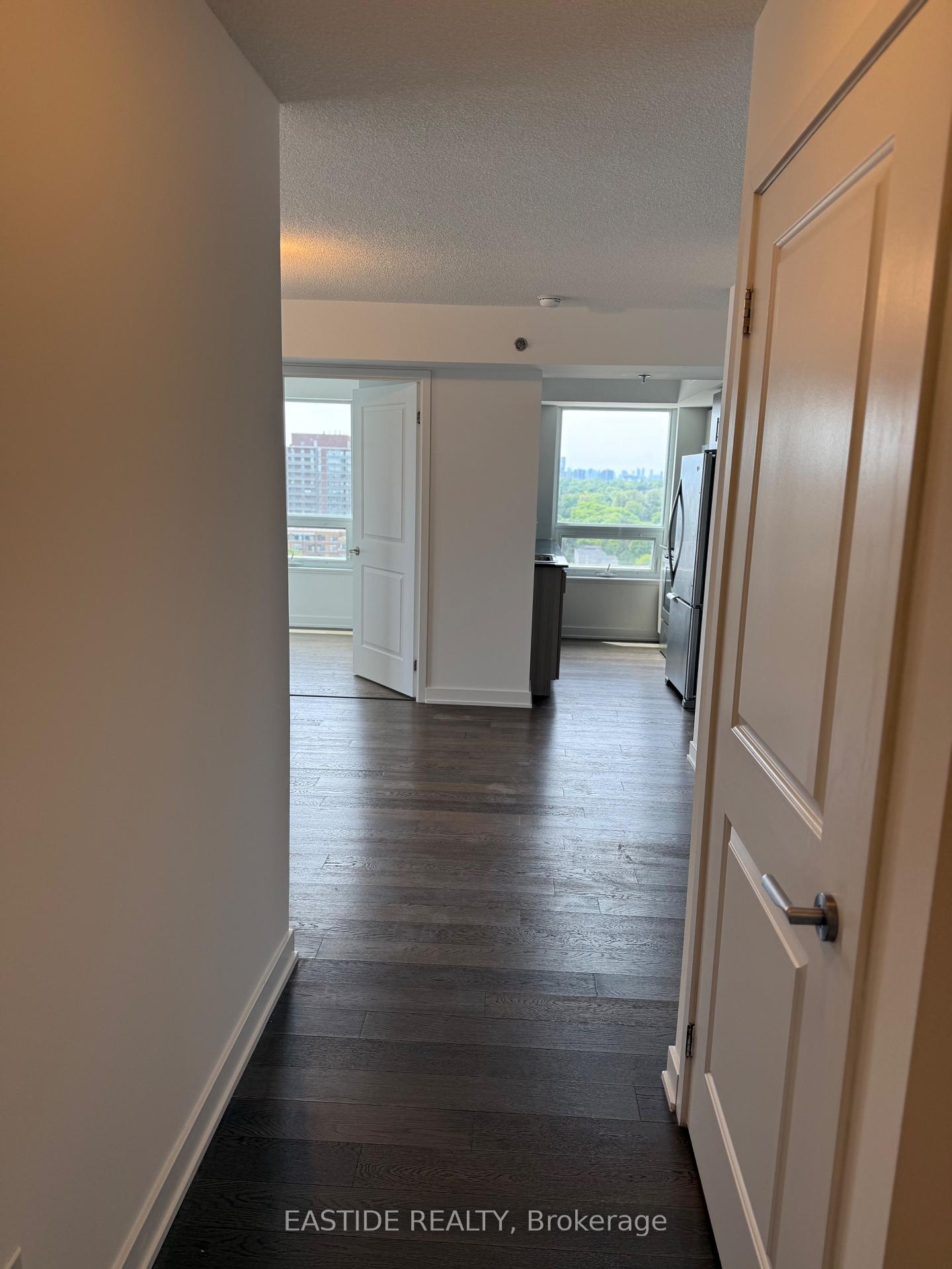 3 Bedrooms Condo at 185 Bonis, Toronto For sale
