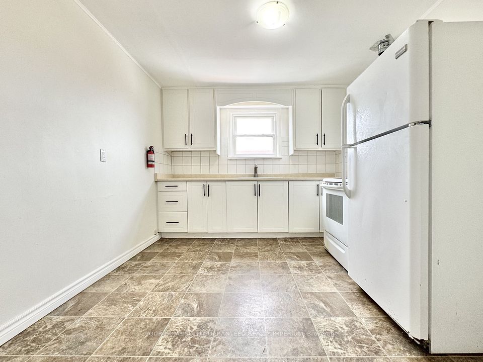 #4 - 23 Augusta Avenue, St. Catharines, ON L2M 5R3