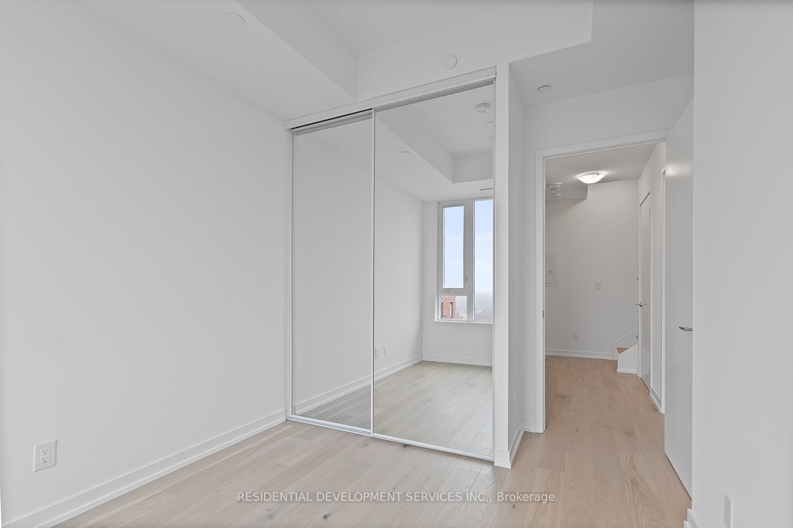 3 Bedrooms Condo at 3100 Keele,  Toronto For sale