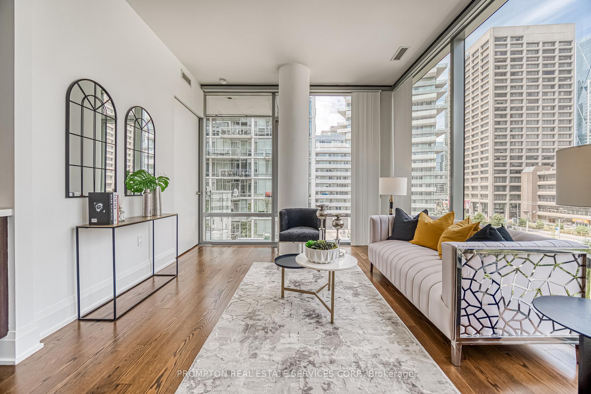 2 Bedrooms Condo at 39 Queens, Toronto For sale