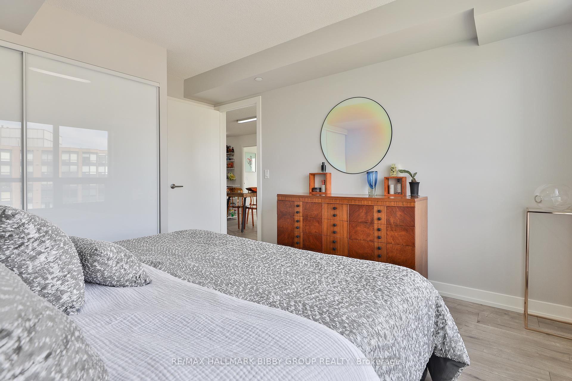 3 Bedrooms Condo at 10 Wilby, Toronto For sale