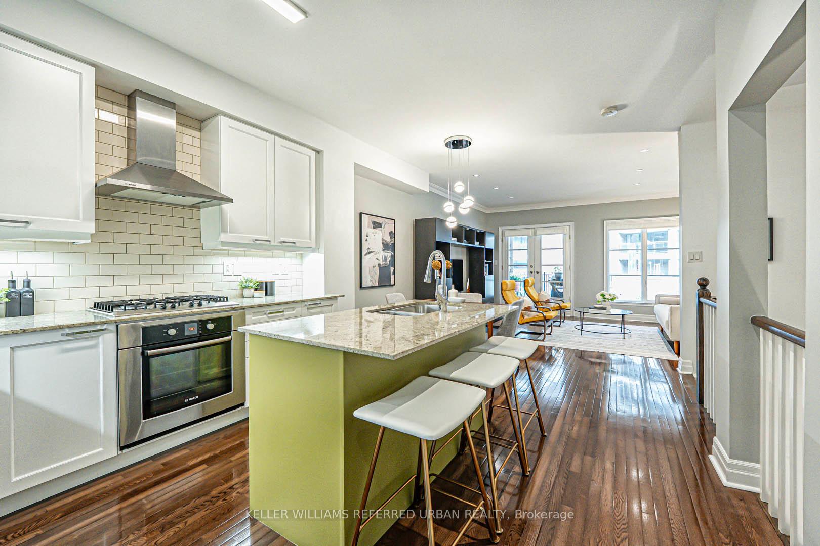 2 Bedrooms Condo at 67 Pleasant, Toronto For sale