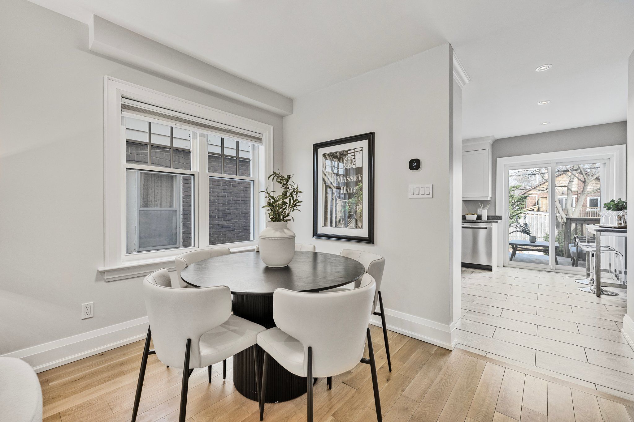 407 Kingswood Road