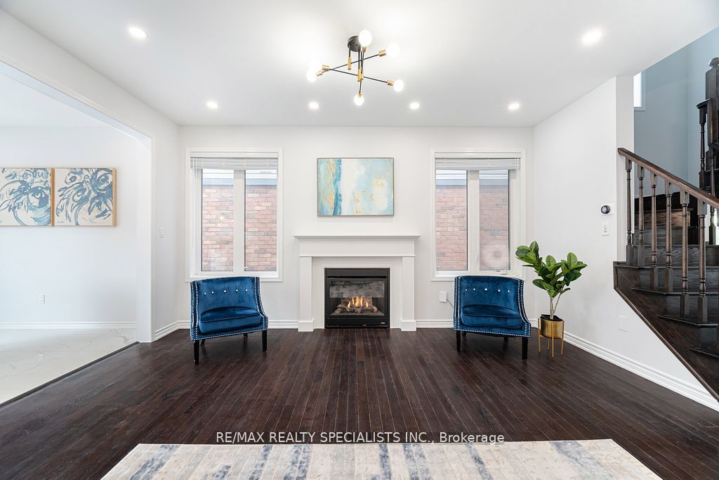 31 Enford Crescent