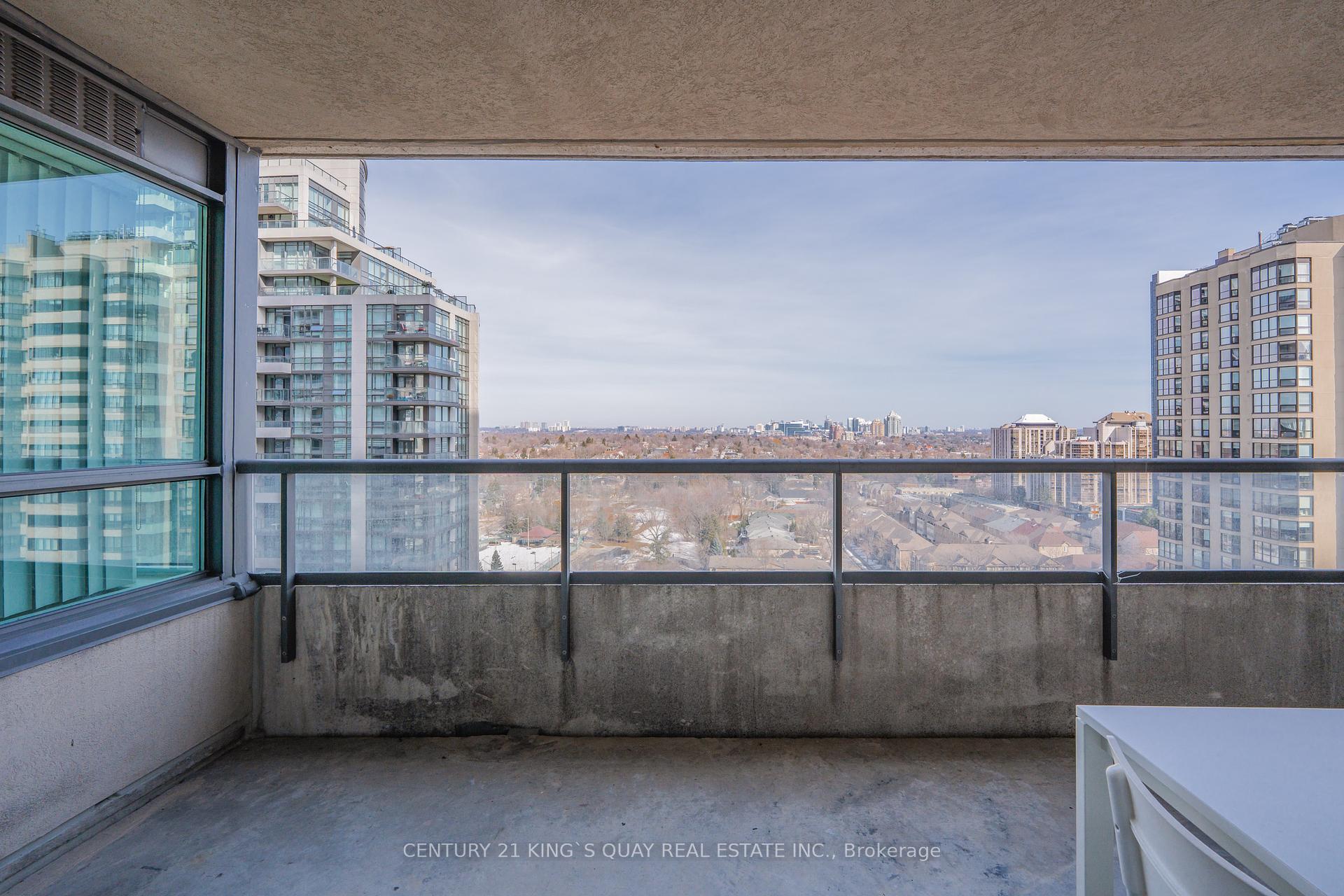 3 Bedrooms Condo at 18 Spring Garden, Toronto For sale