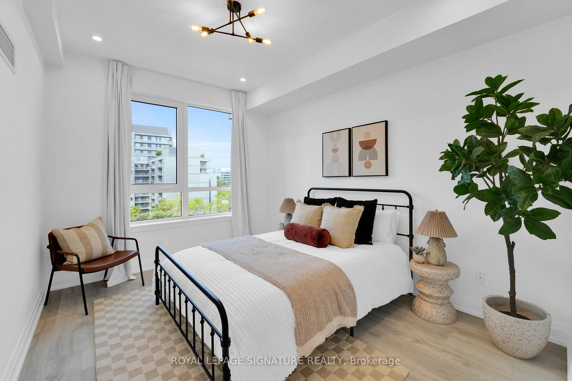 3 Bedrooms Condo at 591 Sheppard, Toronto For sale