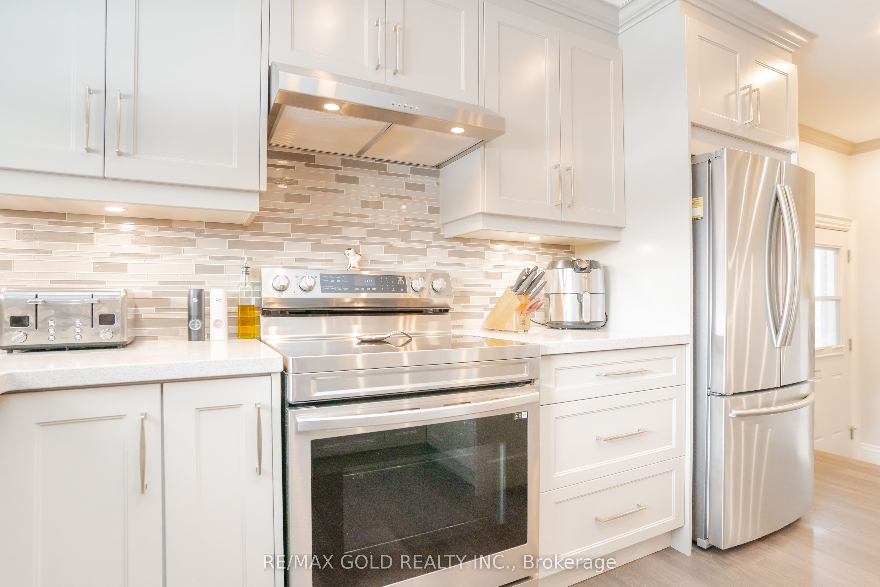 15 Castlemore Drive