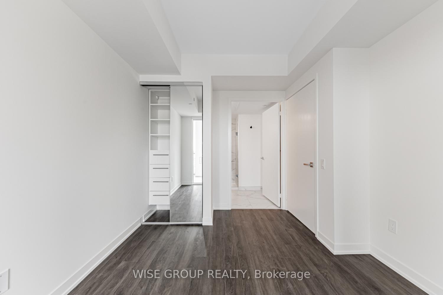 3 Bedrooms Condo at 500 Wilson, Toronto For sale
