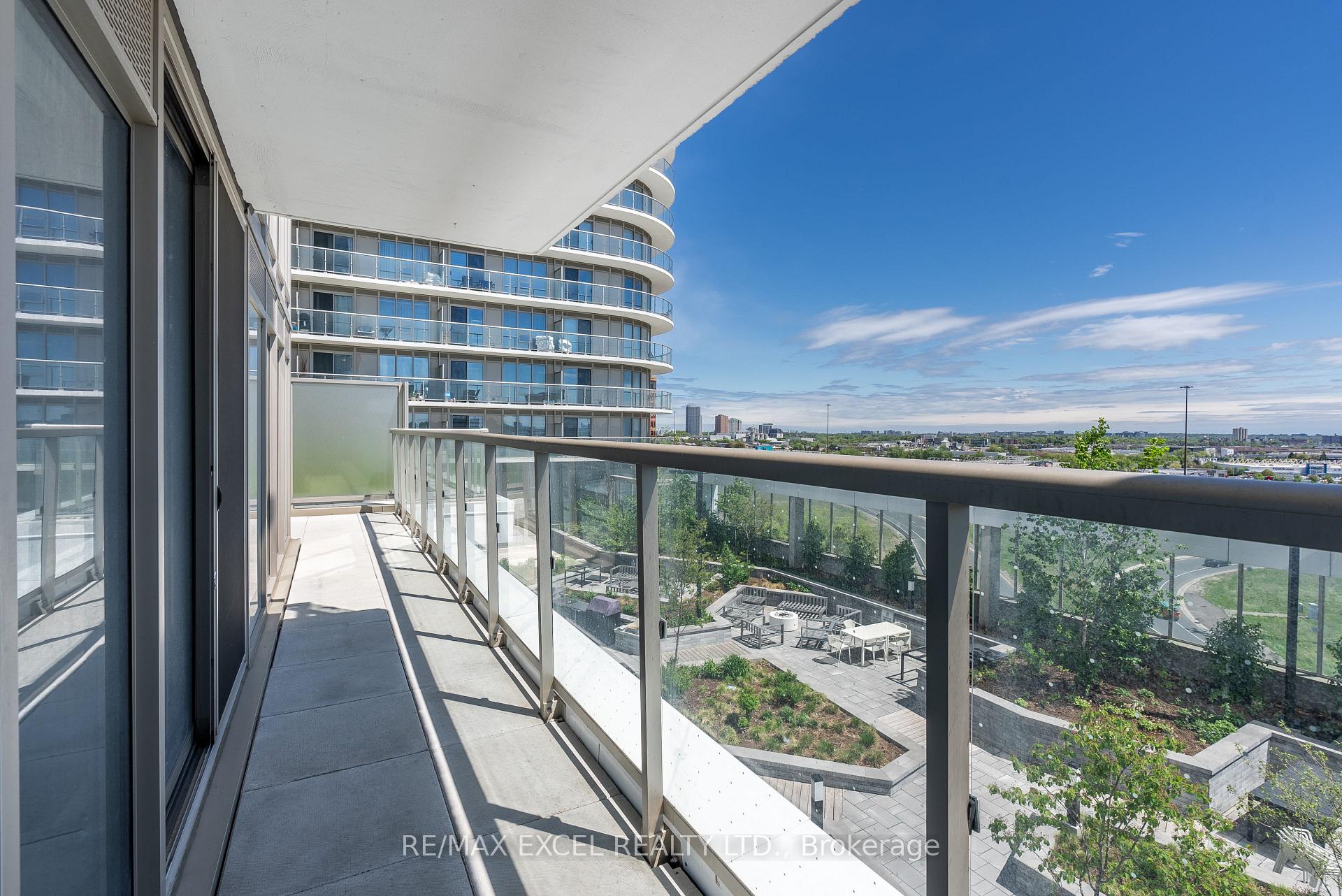 2 Bedrooms Condo at 2031 Kennedy, Toronto For sale