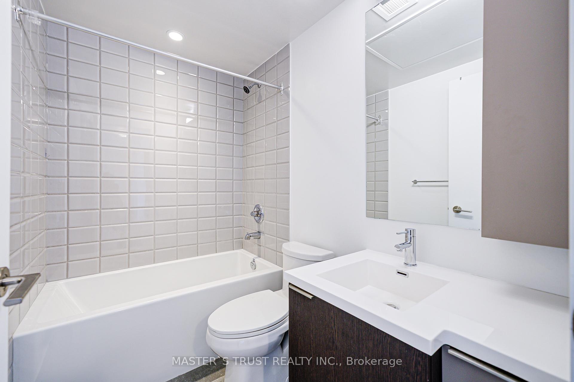 2 Bedrooms Condo at 203 College, Toronto For sale