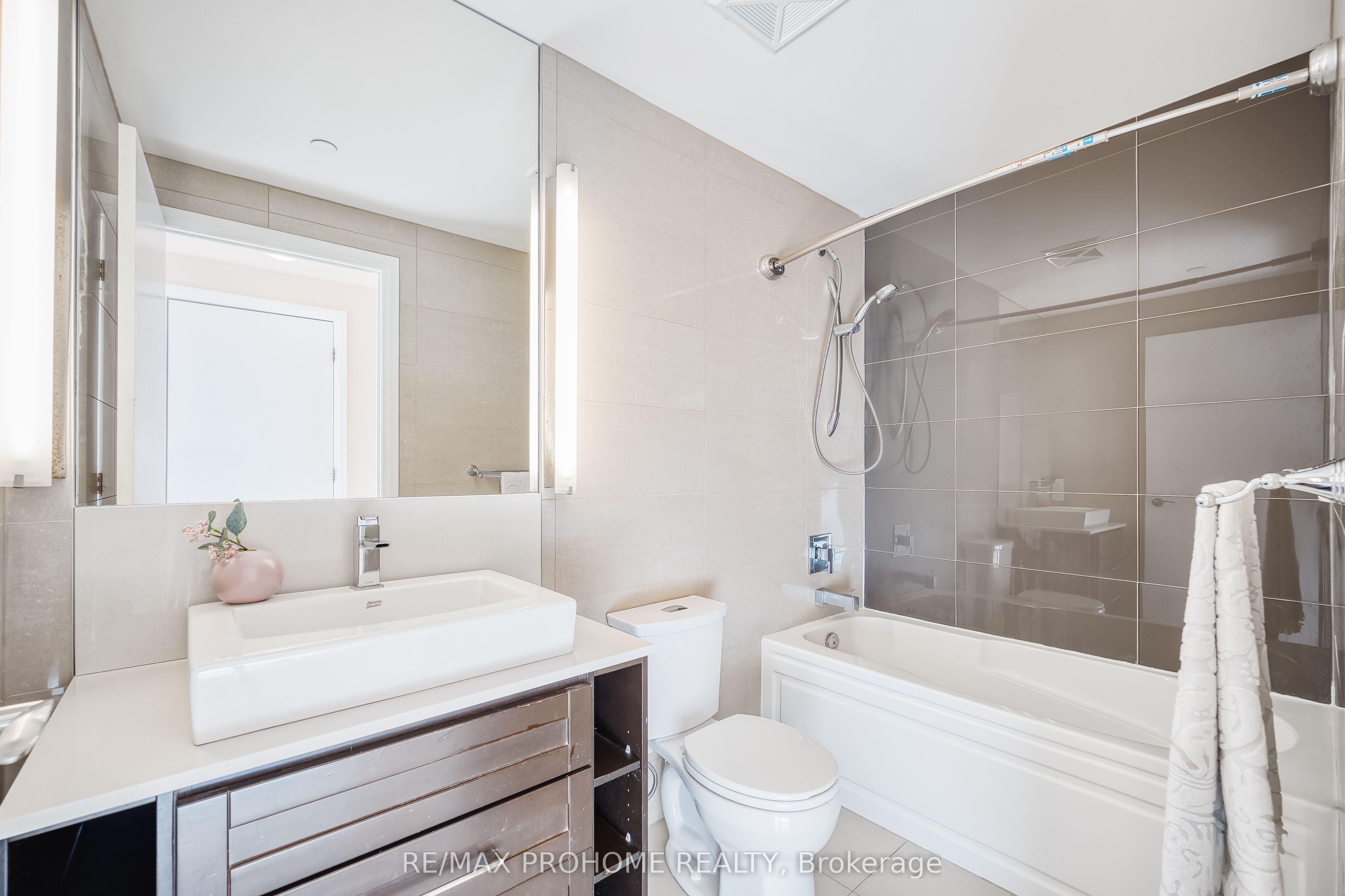 21 Clairtrell Road, #213