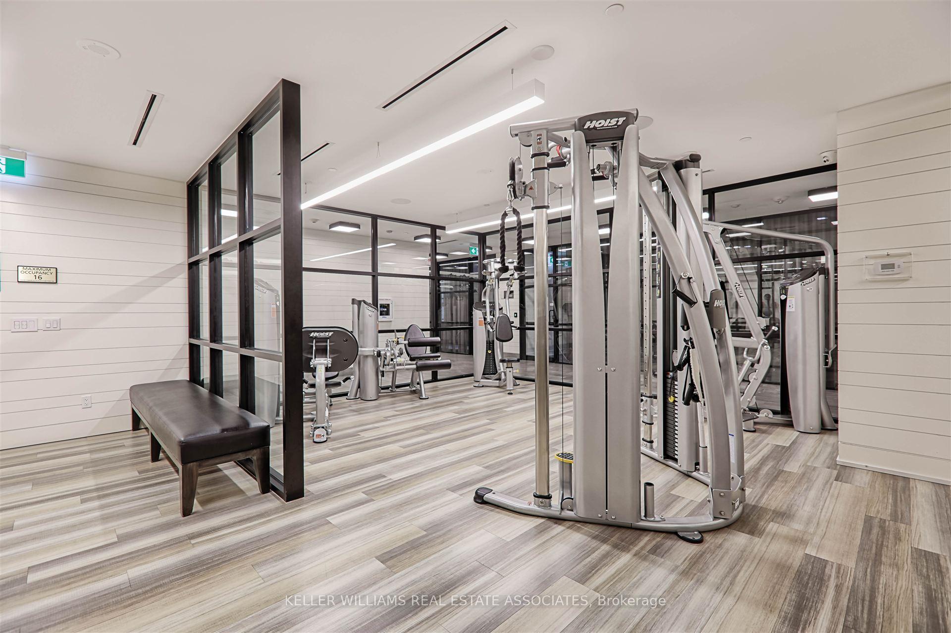 2 Bedrooms Condo at 15 Merchants’ Wharf, Toronto For sale