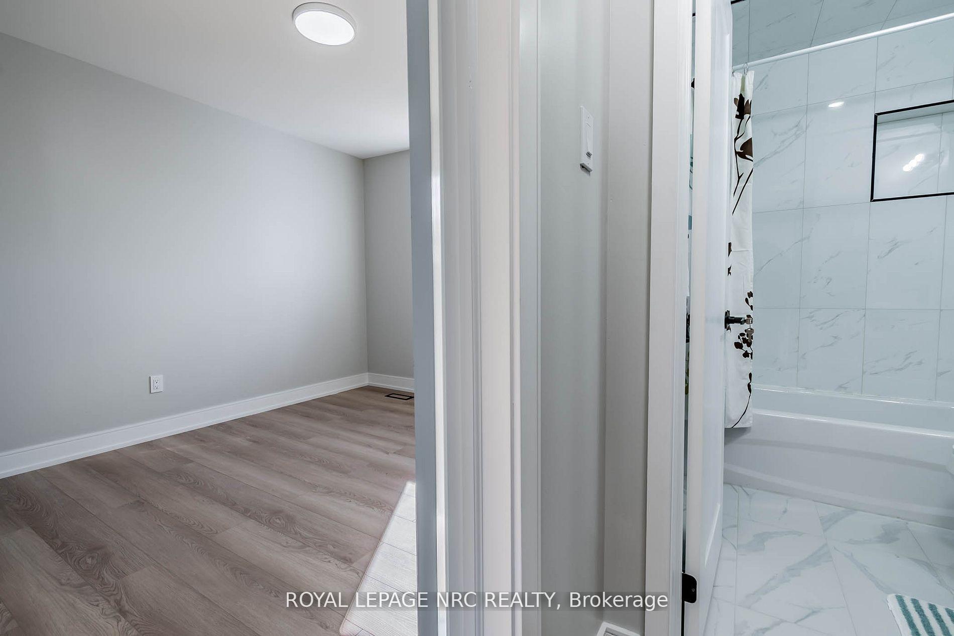 Photo of 321 Dieppe Street, Welland, ON L3B 4V1