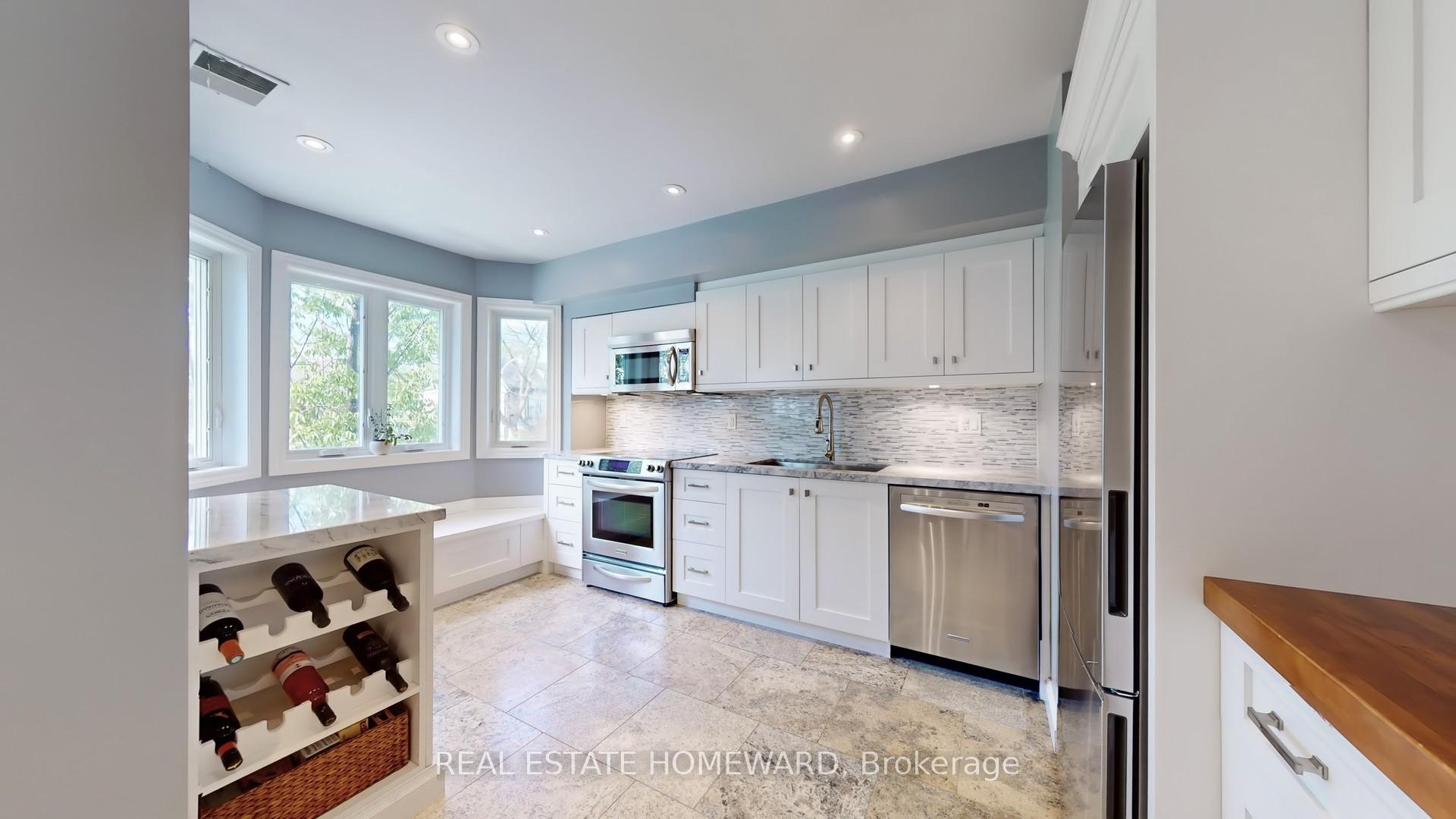 2 Bedrooms Condo at 895 Adelaide, Toronto For sale