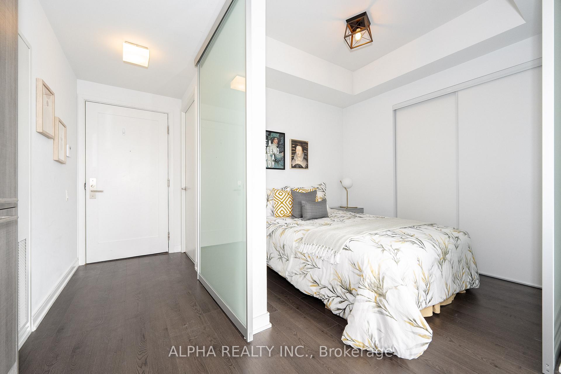 1 Bedroom Condo at 28 Wellesley,  Toronto For sale