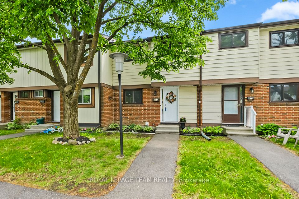 65 Foxfield Drive