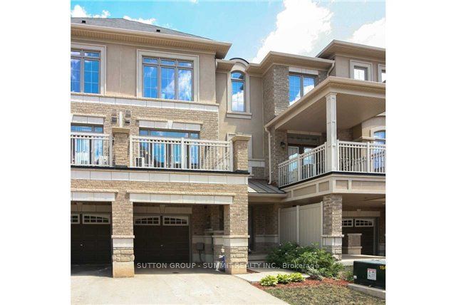 2435 Greenwich