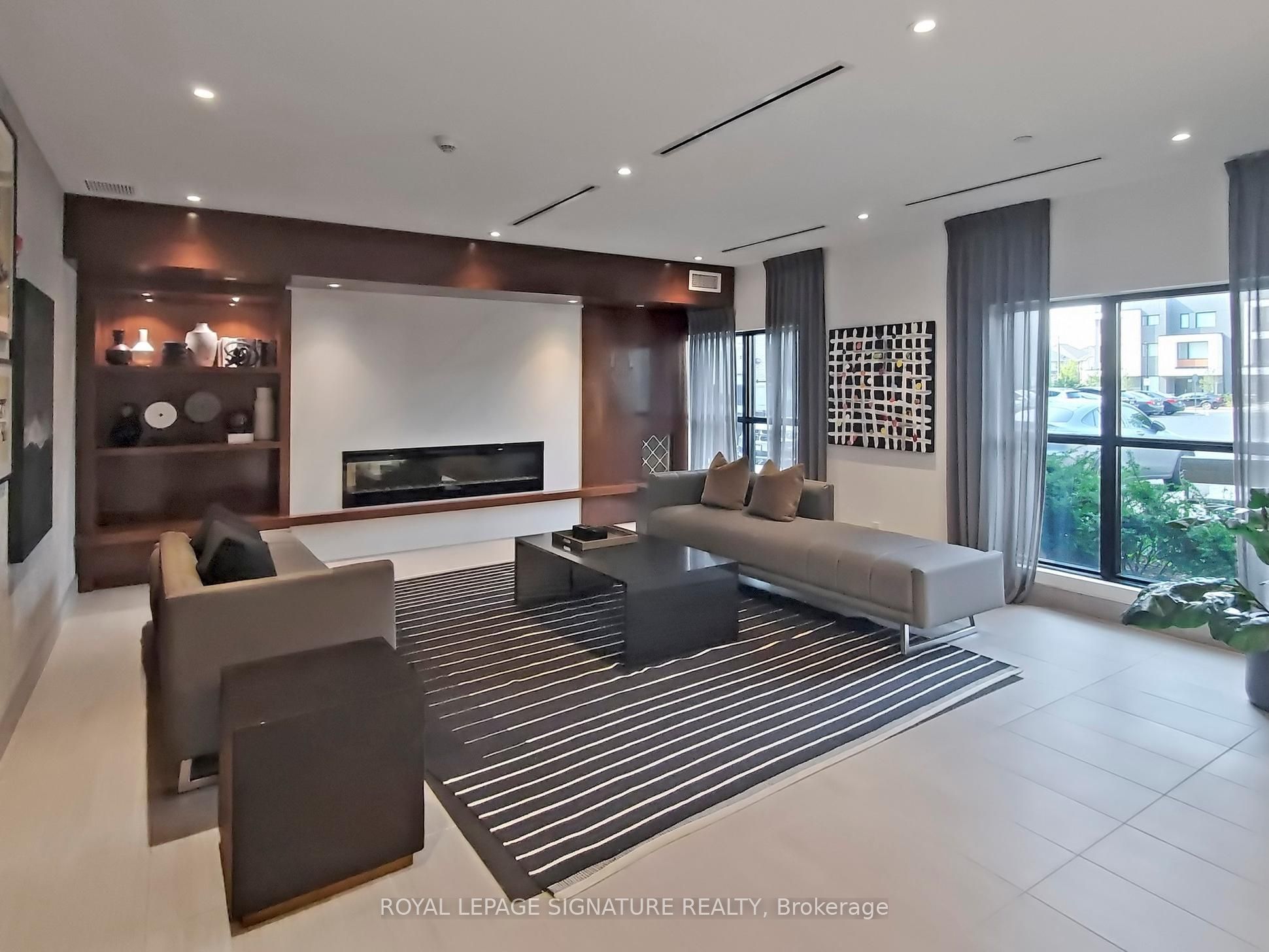 102 Grovewood Common, #405