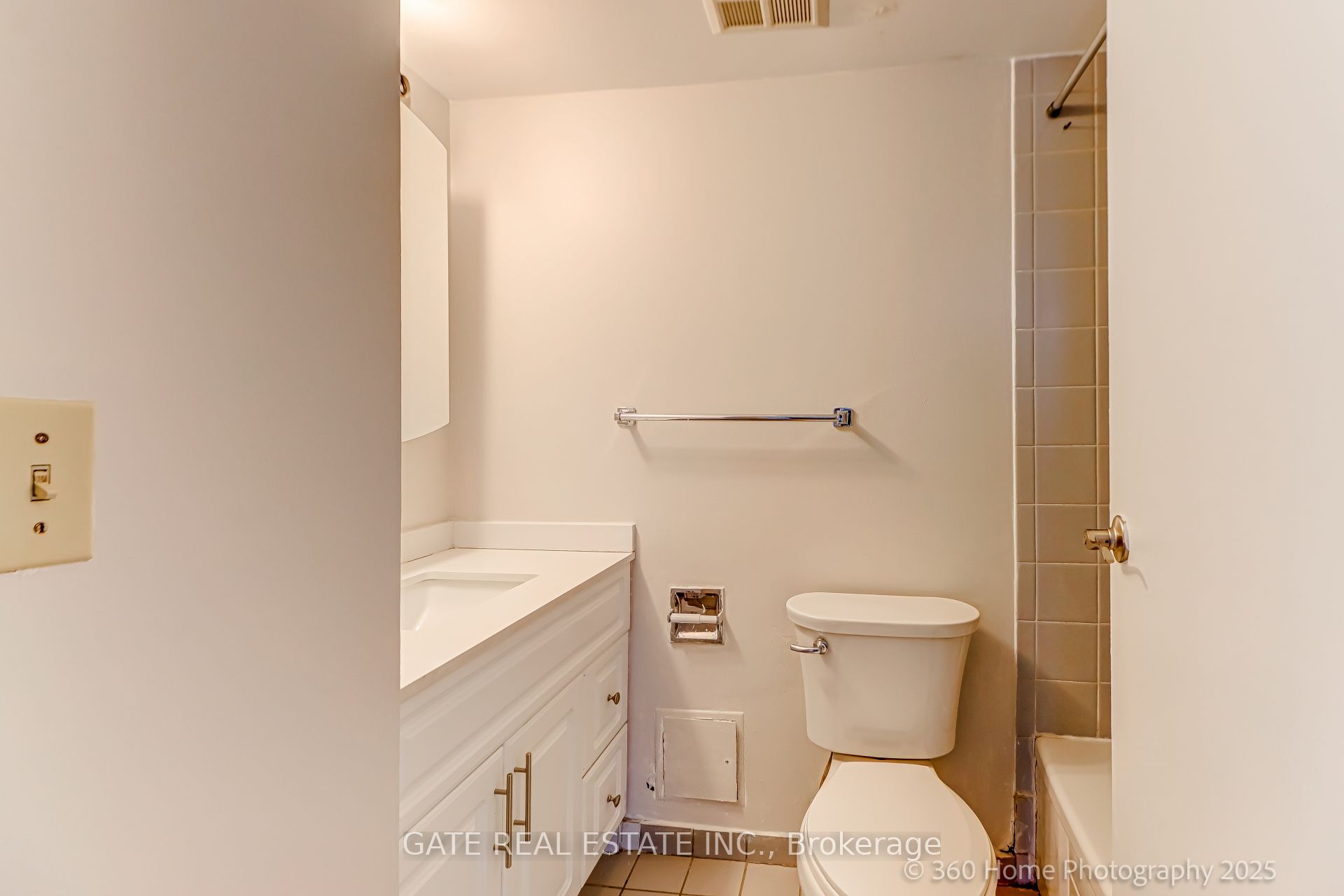 10 Markbrook Lane, #604