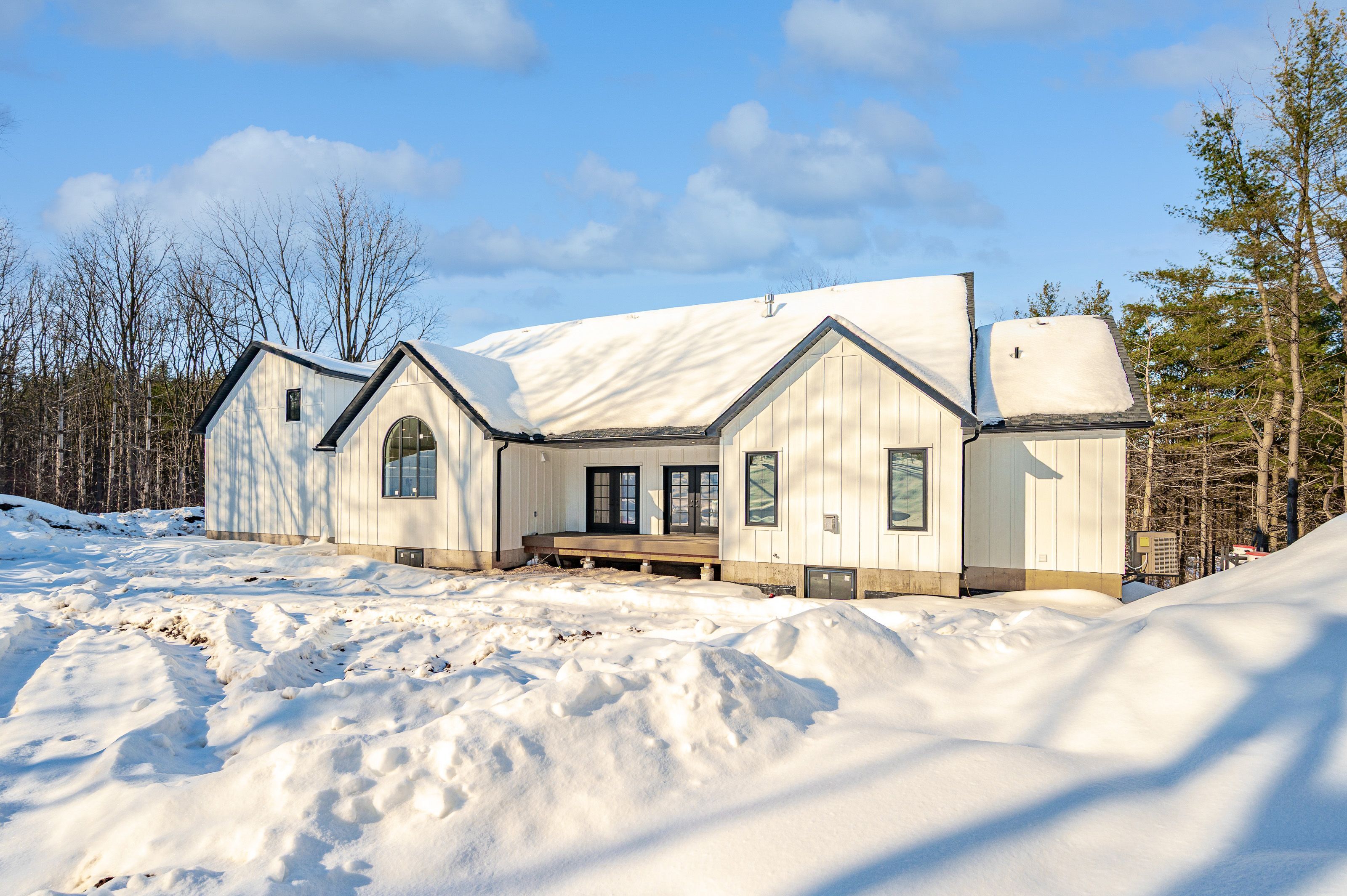 433 South River Road