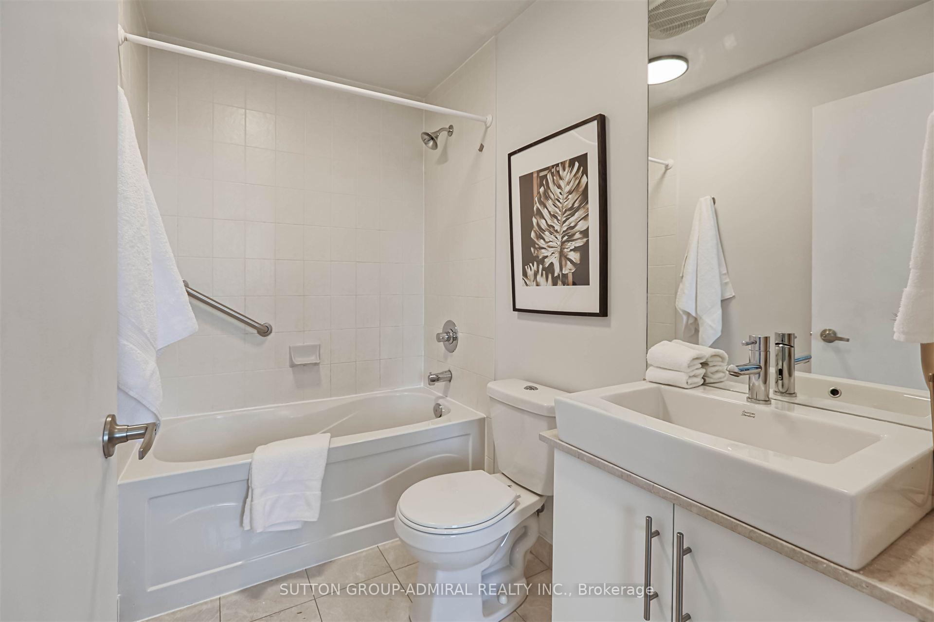 2 Bedrooms Condo at 55 Bremner,  Toronto For sale