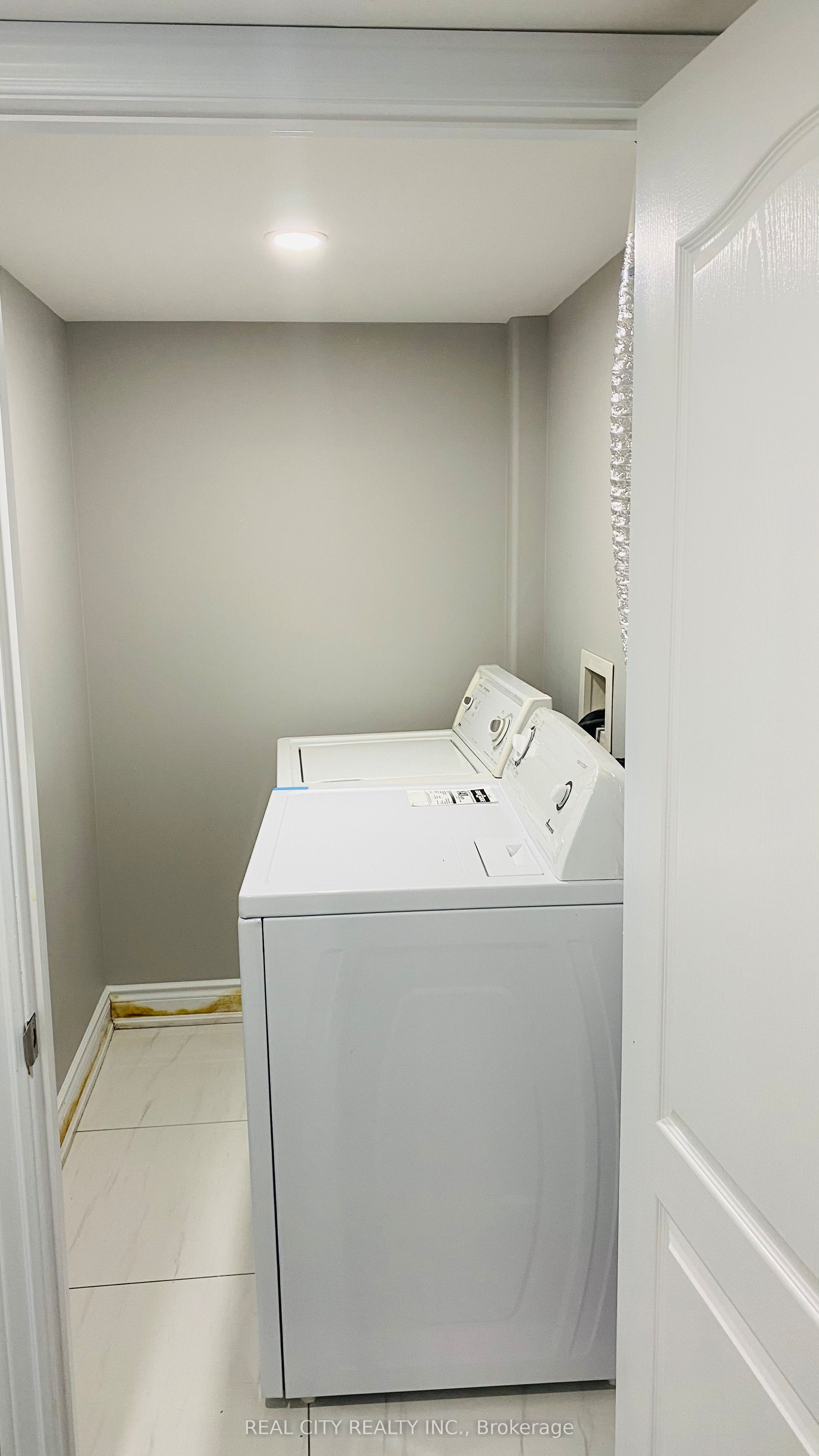 5953 Chorley Basement Place