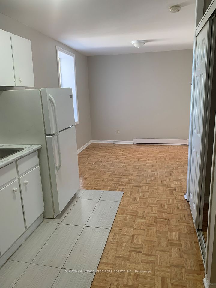 45 King Avenue