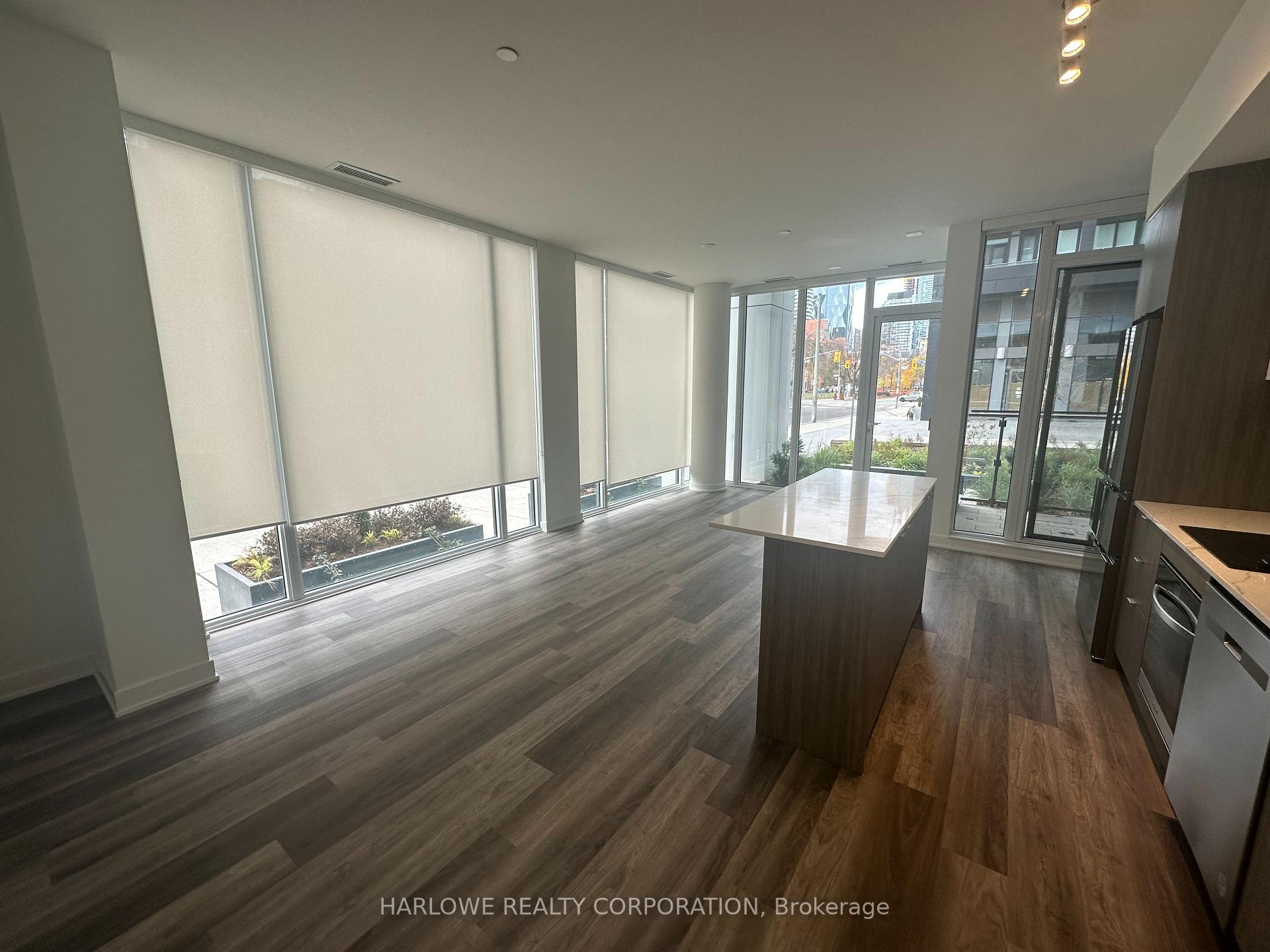 5 Bedrooms Condo at 60 Princess,  Toronto For sale