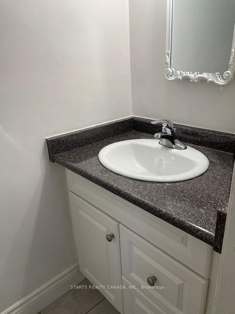 3 Bedrooms Condo at 91 Scenic Mill,  Toronto For sale