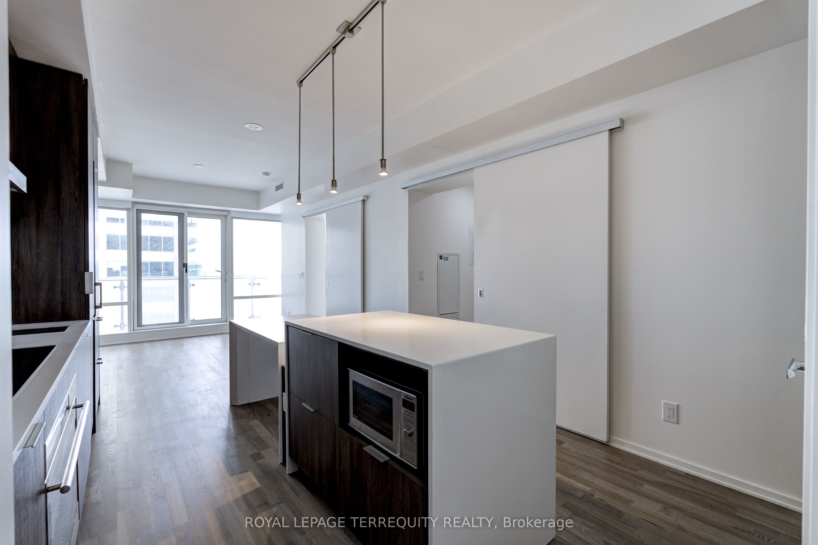 #2712 - 1 Bloor Street, Toronto, ON M4W 0A8
