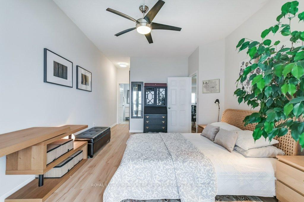2 Bedrooms Condo at 1201 North Shore, Burlington For sale