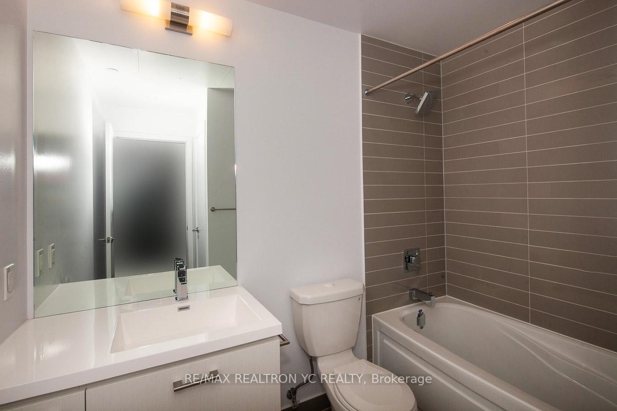 1 Bedroom Condo at 87 Peter,  Toronto For sale