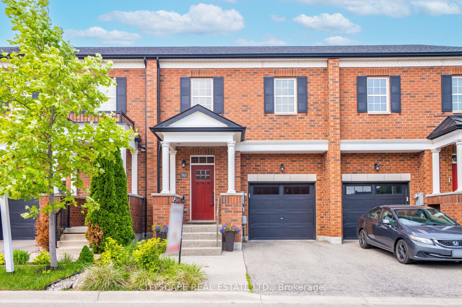 765 Banks Crescent