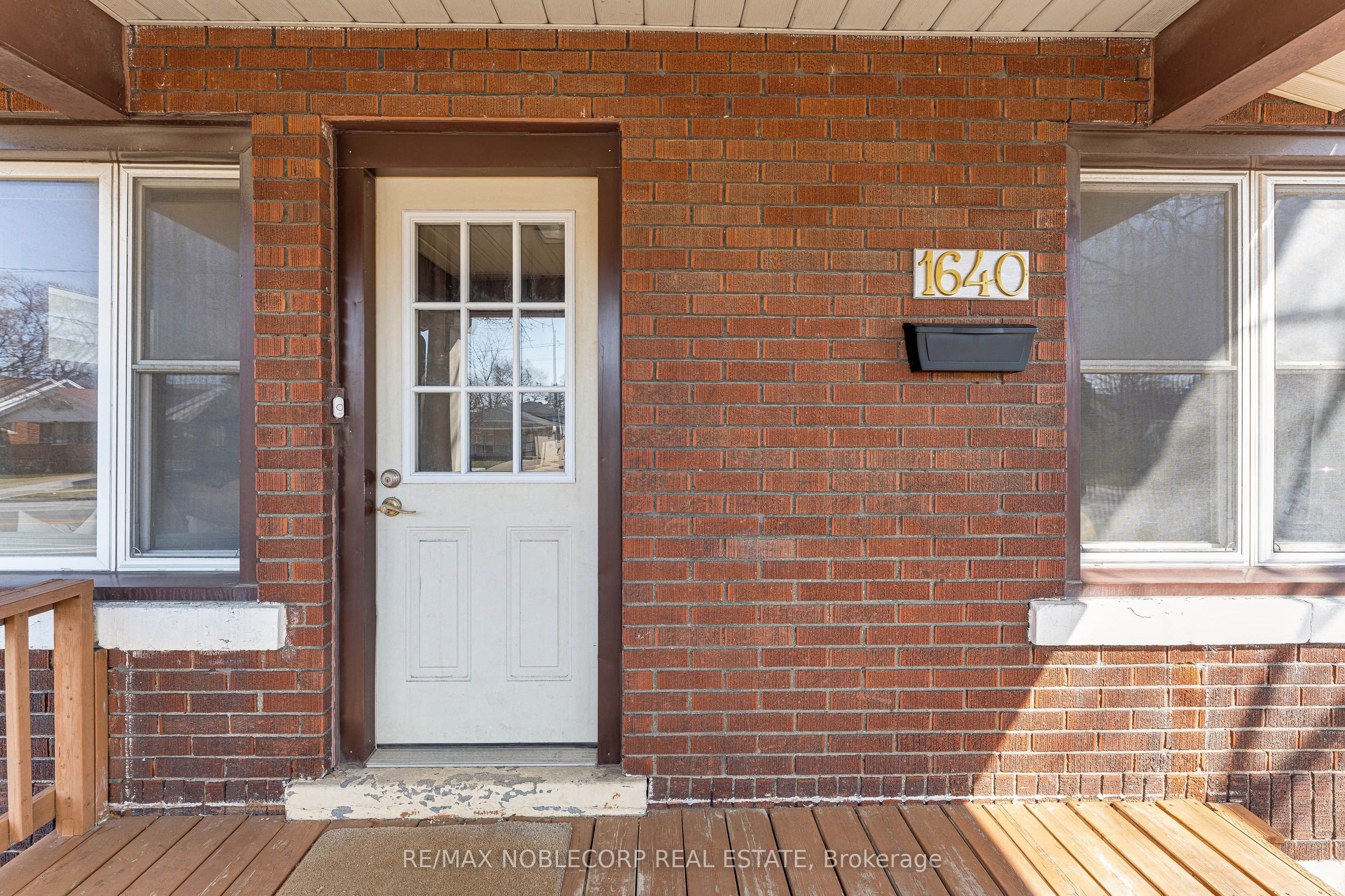1640 Pillette Road