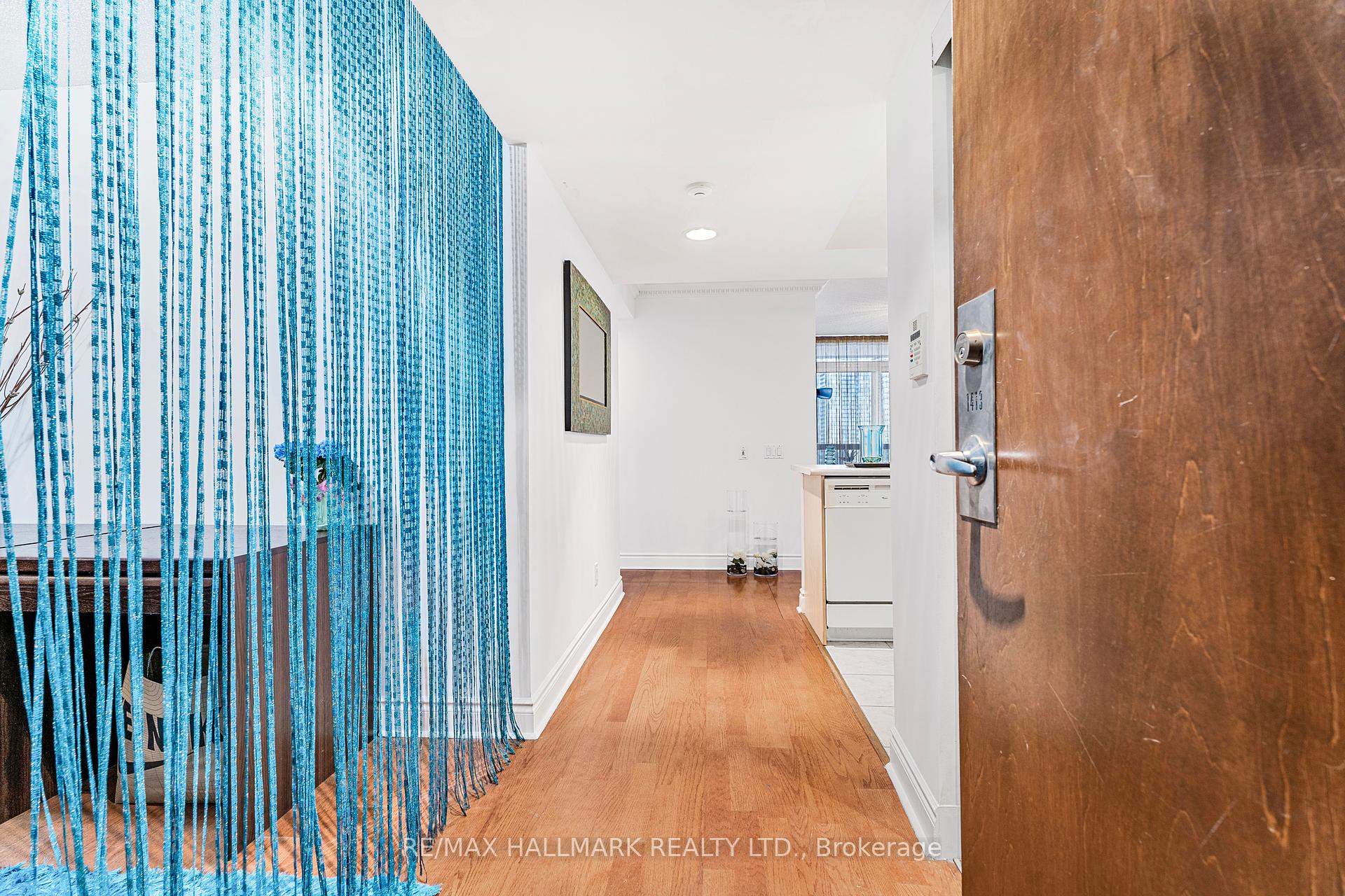 3 Bedrooms Condo at 5 Northtown, Toronto For sale