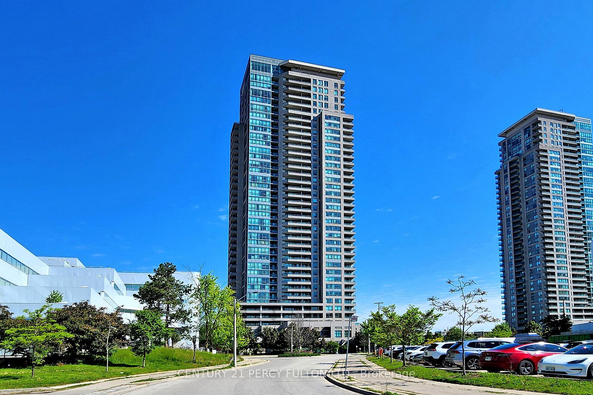 2 Bedrooms Condo at 50 Brian Harrison, Toronto For sale