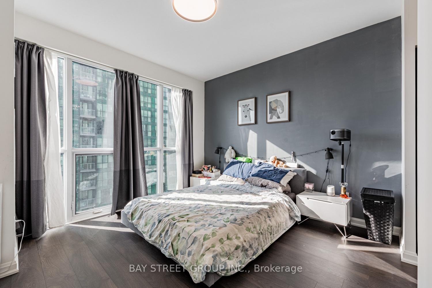 3 Bedrooms Condo at 9 Bogert, Toronto For sale