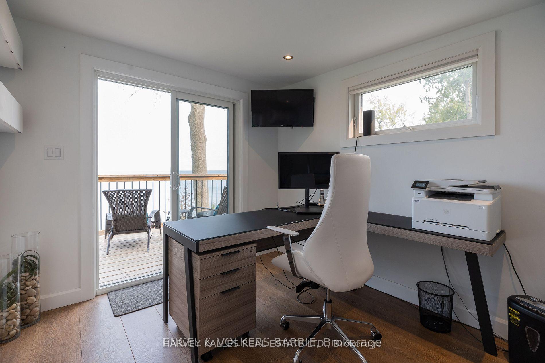 2369 Lakeshore Road E