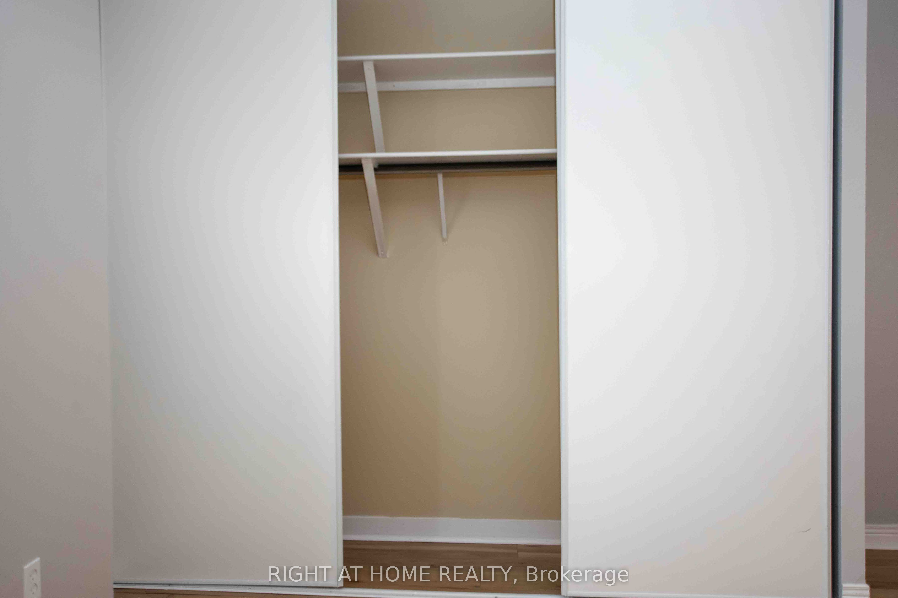 2020 JASMINE Crescent, #704