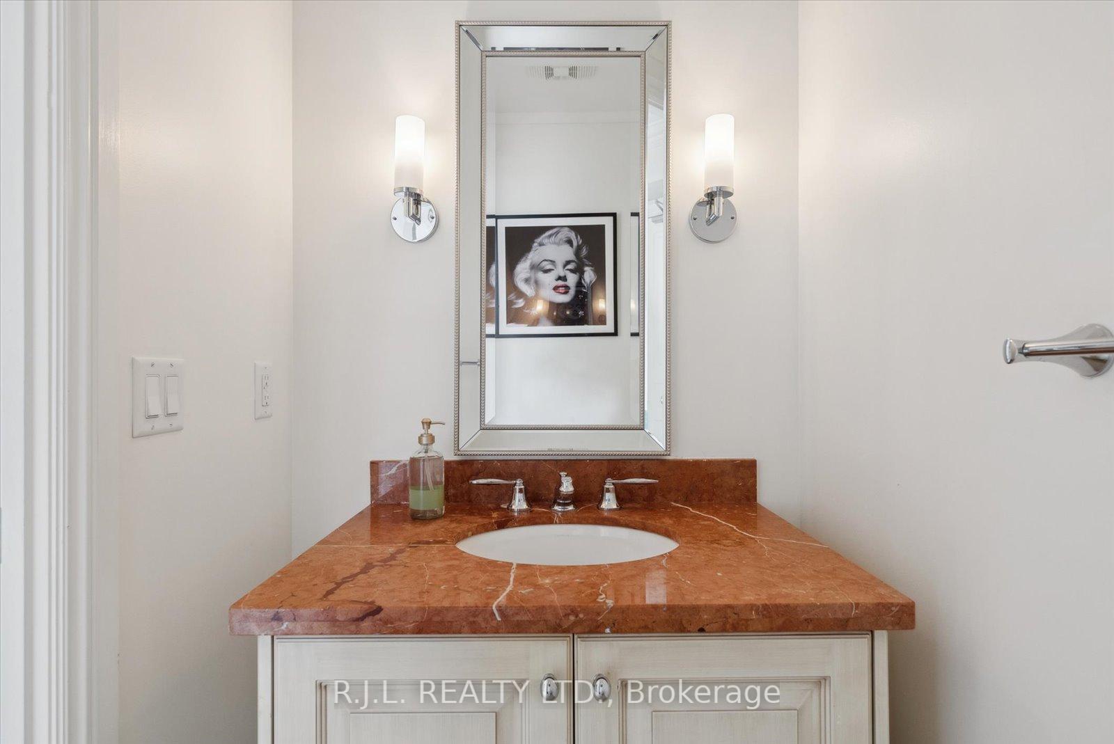 1 Bedroom Condo at 183 Wellington, Toronto For sale