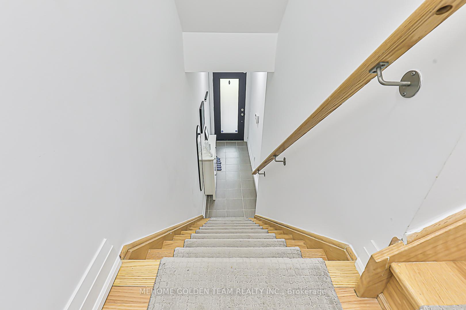 1 Bedroom Condo at 23 Eldora, Toronto For sale