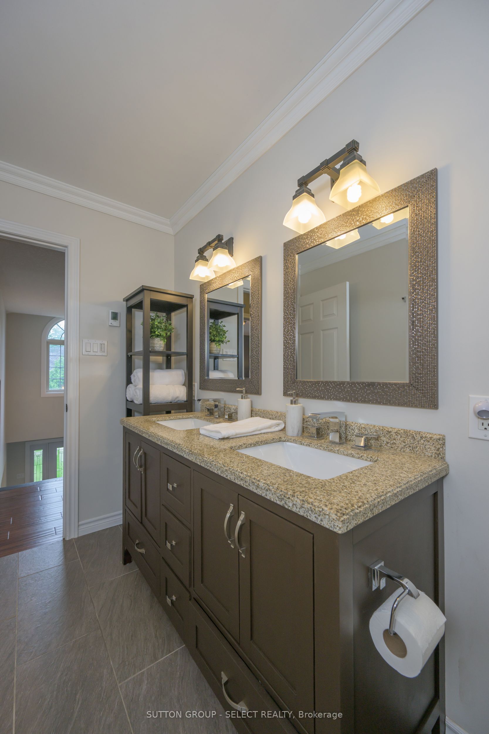 42 Pinebrook Court