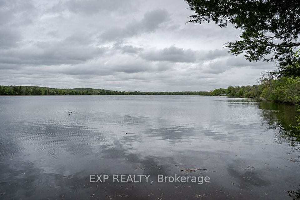 675 Haigs Reach