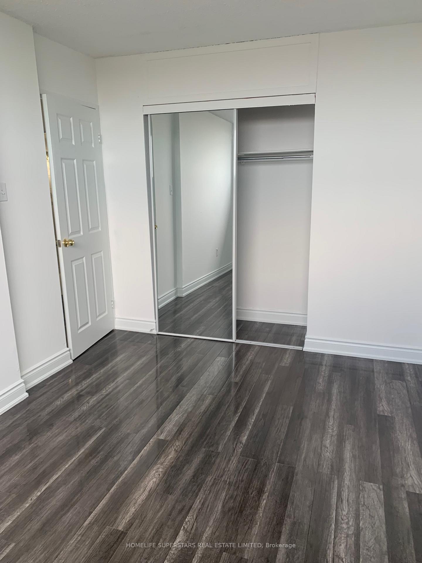 3 Bedrooms Condo at 4645 Jane,  Toronto For sale