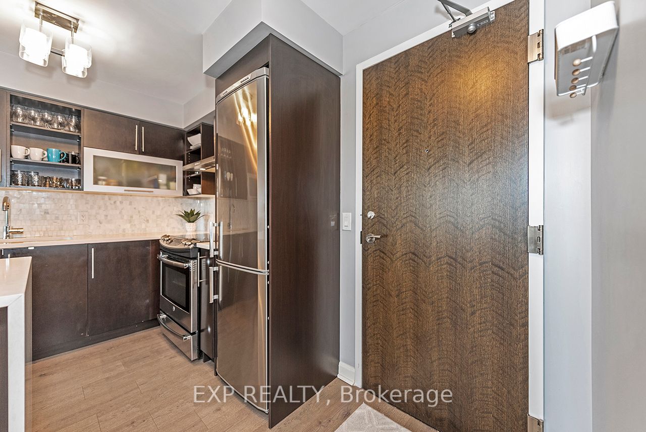 #505 - 1 Michael Power Place, Toronto, ON M9A 0A1