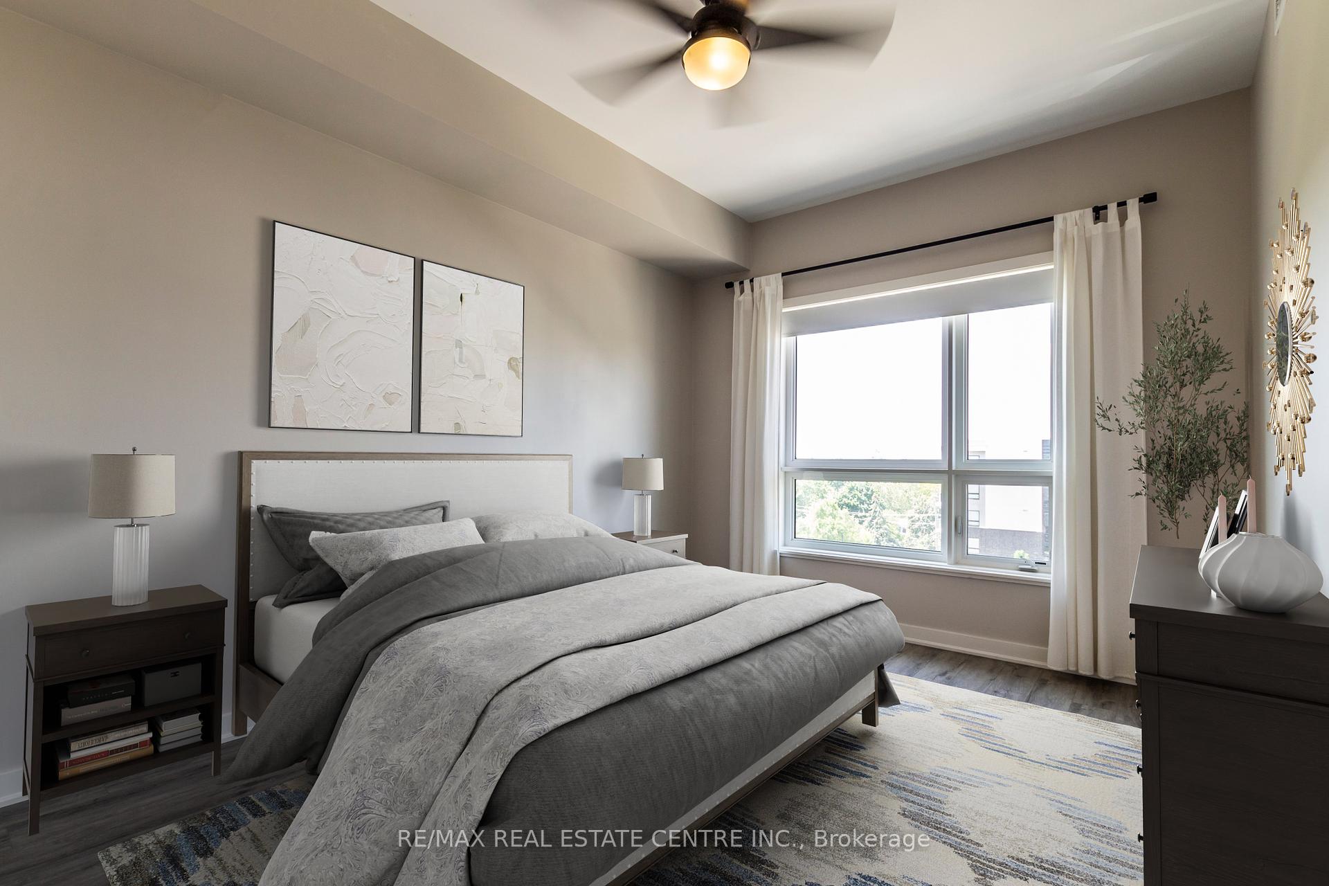 2 Bedrooms Condo at 340 Plains, Burlington For sale