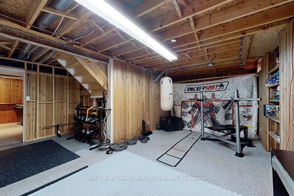 https://trreb-image.ampre.ca/npwsv4YLadGAET5lFTwc_RQeE0rUBjdYdbTejnJE7rE/rs:fit:960:960/wm:.5:so:0:50:.4/wmsh:10/wmt:PHNwYW4gZm9yZWdyb3VuZD0nd2hpdGUnIGZvbnQ9JzY4Jz5LRUxMRVIgV0lMTElBTVMgUkVBTFRZIENFTlRSRVMsIEJyb2tlcmFnZTwvc3Bhbj4/L3RycmViL2xpc3RpbmdzLzQwLzg4Lzk3LzI4L3AvNTZlMzY2MDctZjFkYi00YWNhLTgxYzAtNWM5Y2NjN2NlNzQ4LmpwZw.jpg