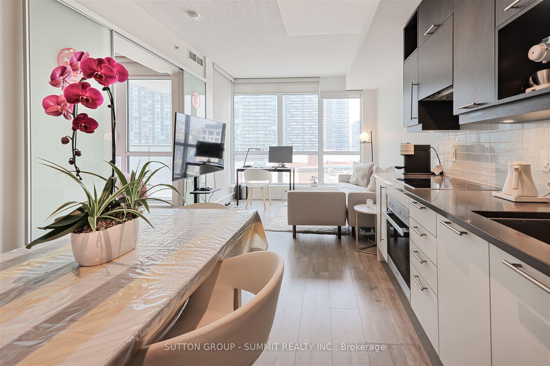 1 Bedroom Condo at 30 NELSON, Toronto For sale