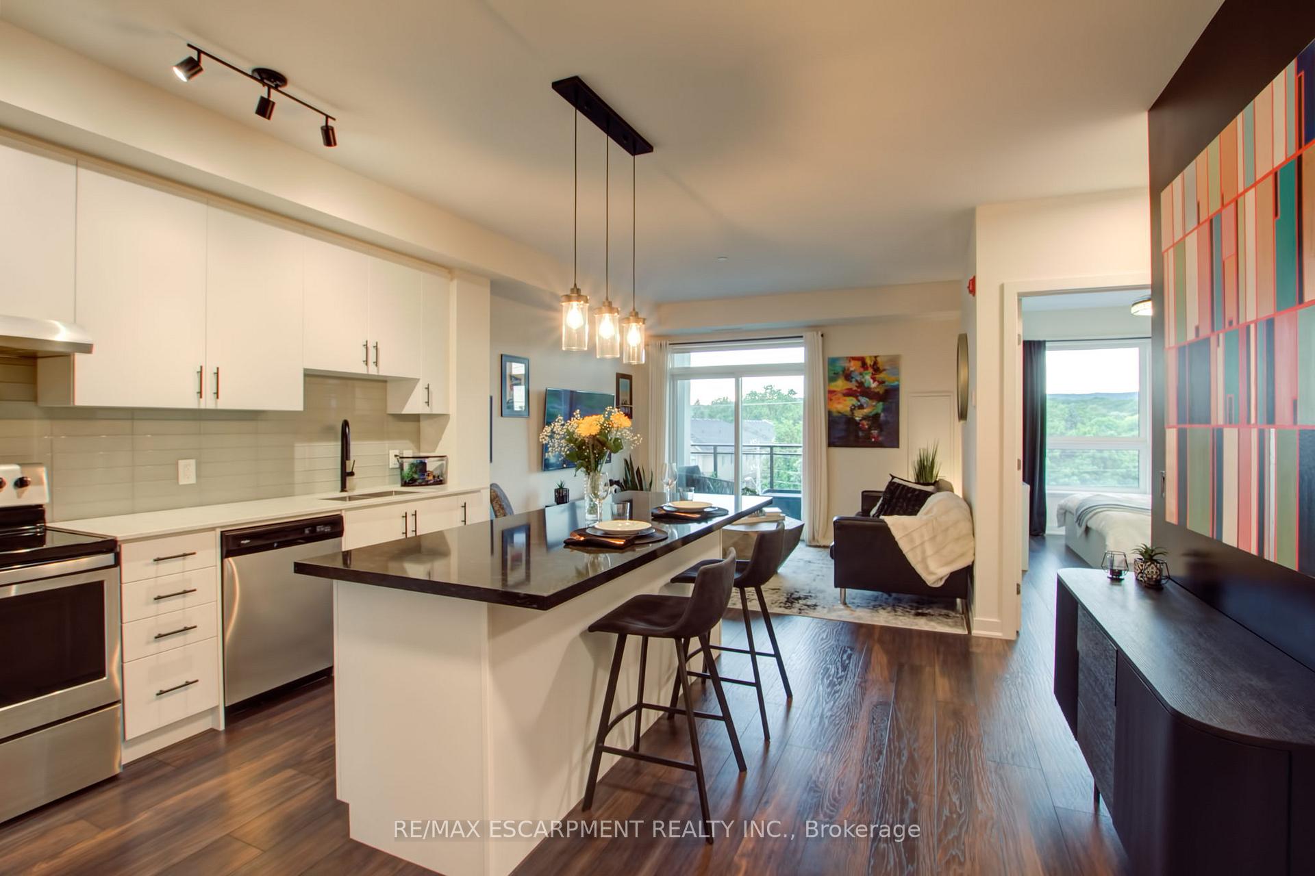1 Bedroom Condo at 320 Plains, Burlington For sale
