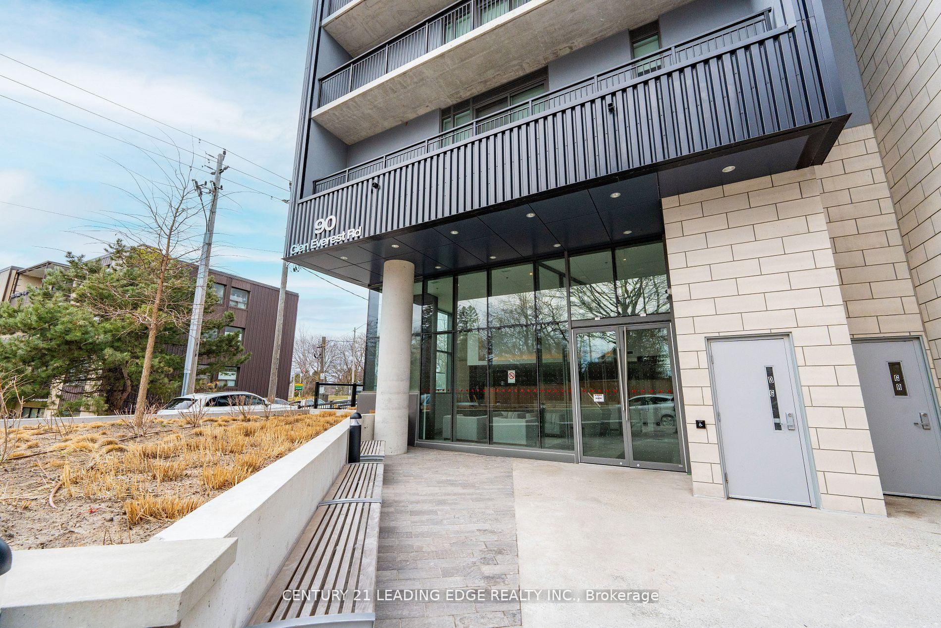 3 Bedrooms Condo at 90 Glen Everest, Toronto For sale